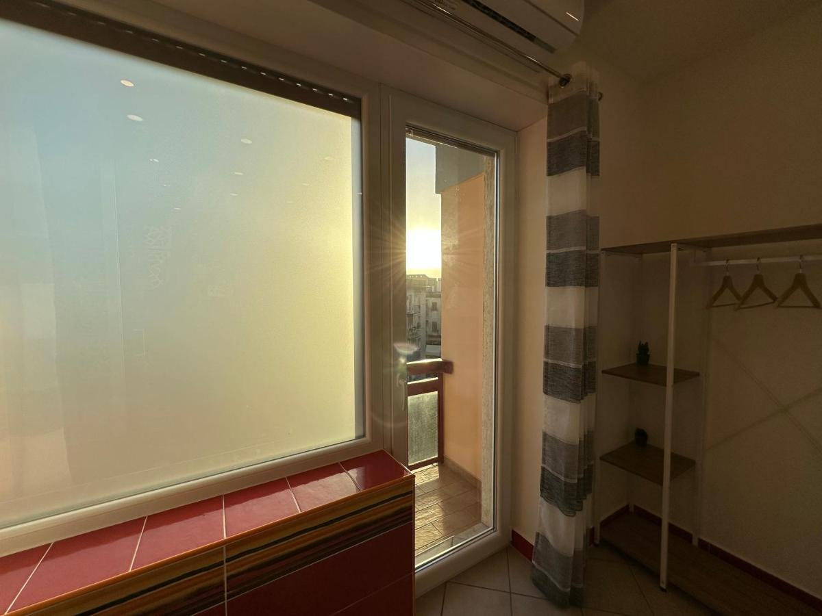 B&B Off Rooms And Relax 那不勒斯 外观 照片