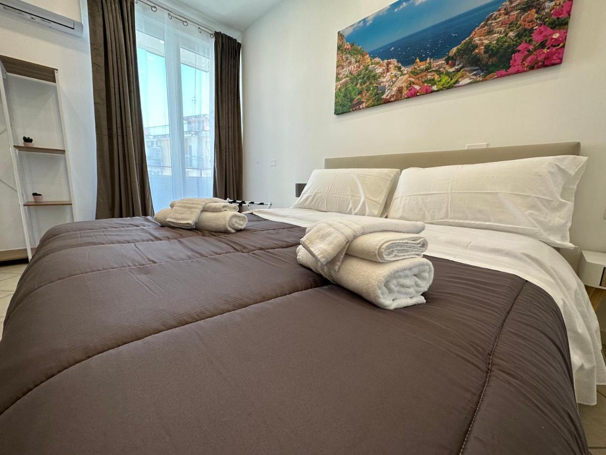 B&B Off Rooms And Relax 那不勒斯 外观 照片