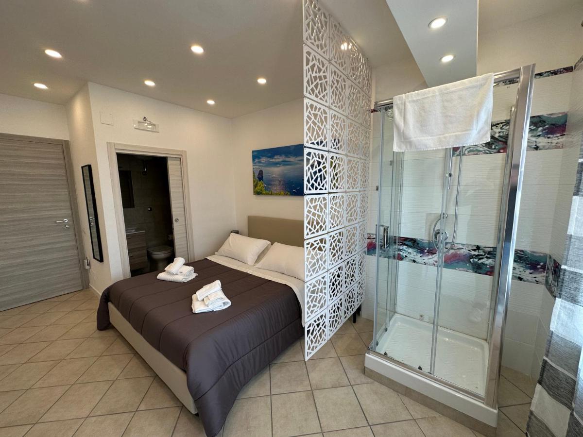 B&B Off Rooms And Relax 那不勒斯 外观 照片